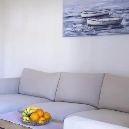 1 Apartment Split