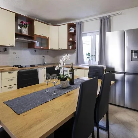 Apartment 1